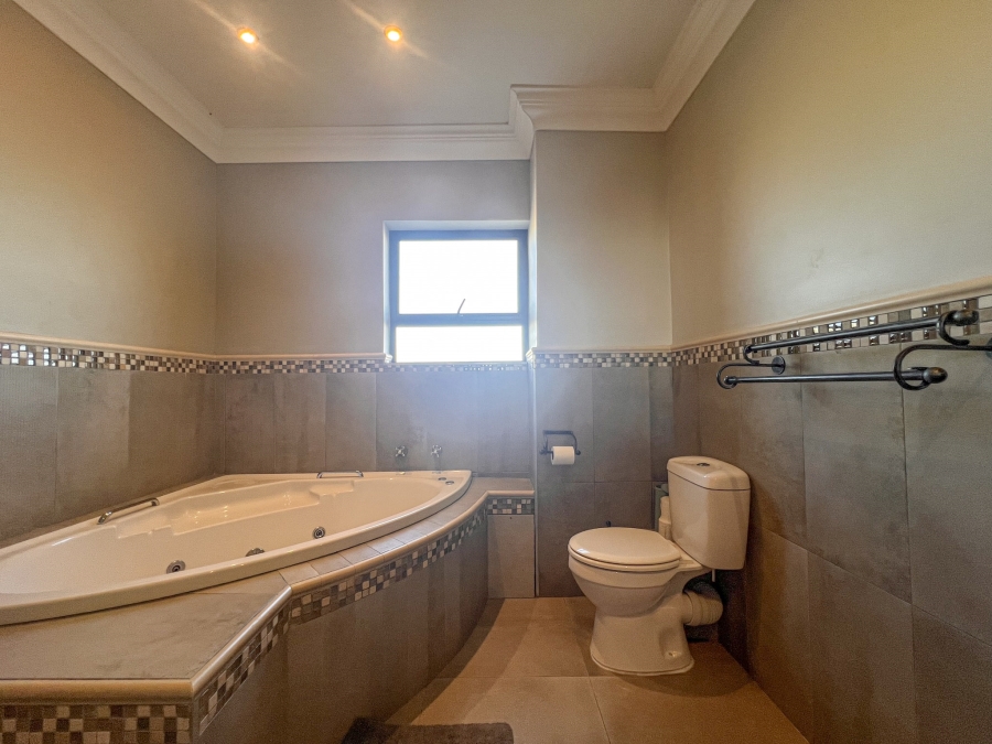 9 Bedroom Property for Sale in Myburgh Park Western Cape